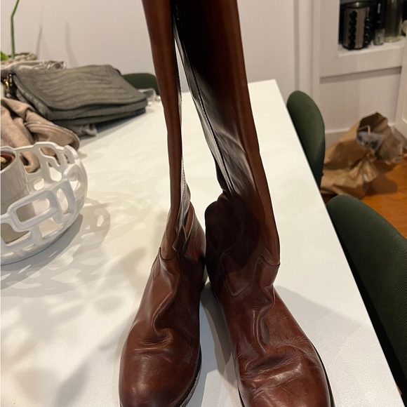 Frye boots size 8 - Picture 2 of 2